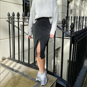 Aritzia - Taleo High-Waisted Checkered Skirt